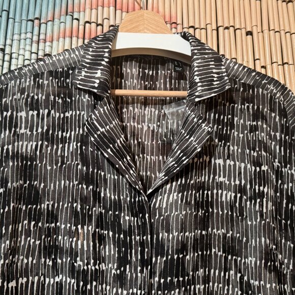 H by HALSTON Short Sleeve Button Front Duster Dress, Black and White Abstract, M - Picture 8 of 16